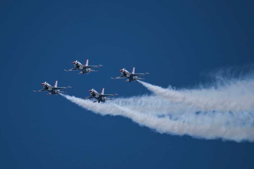 Thunderbirds prepare for 2022 Holloman Legacy of Liberty Air Show