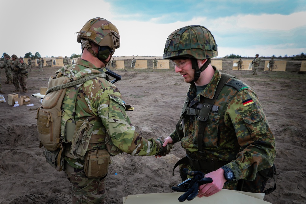 German and 1-8 IN Soldiers conduct CQM Training