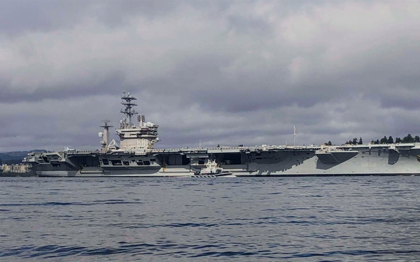 Nimitz Steams Through The Puget Sound
