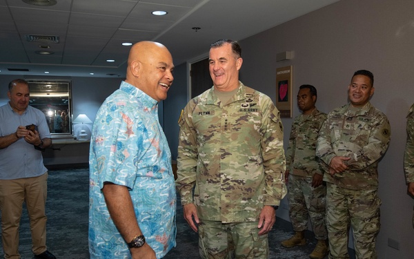 FSM president visits USARPAC