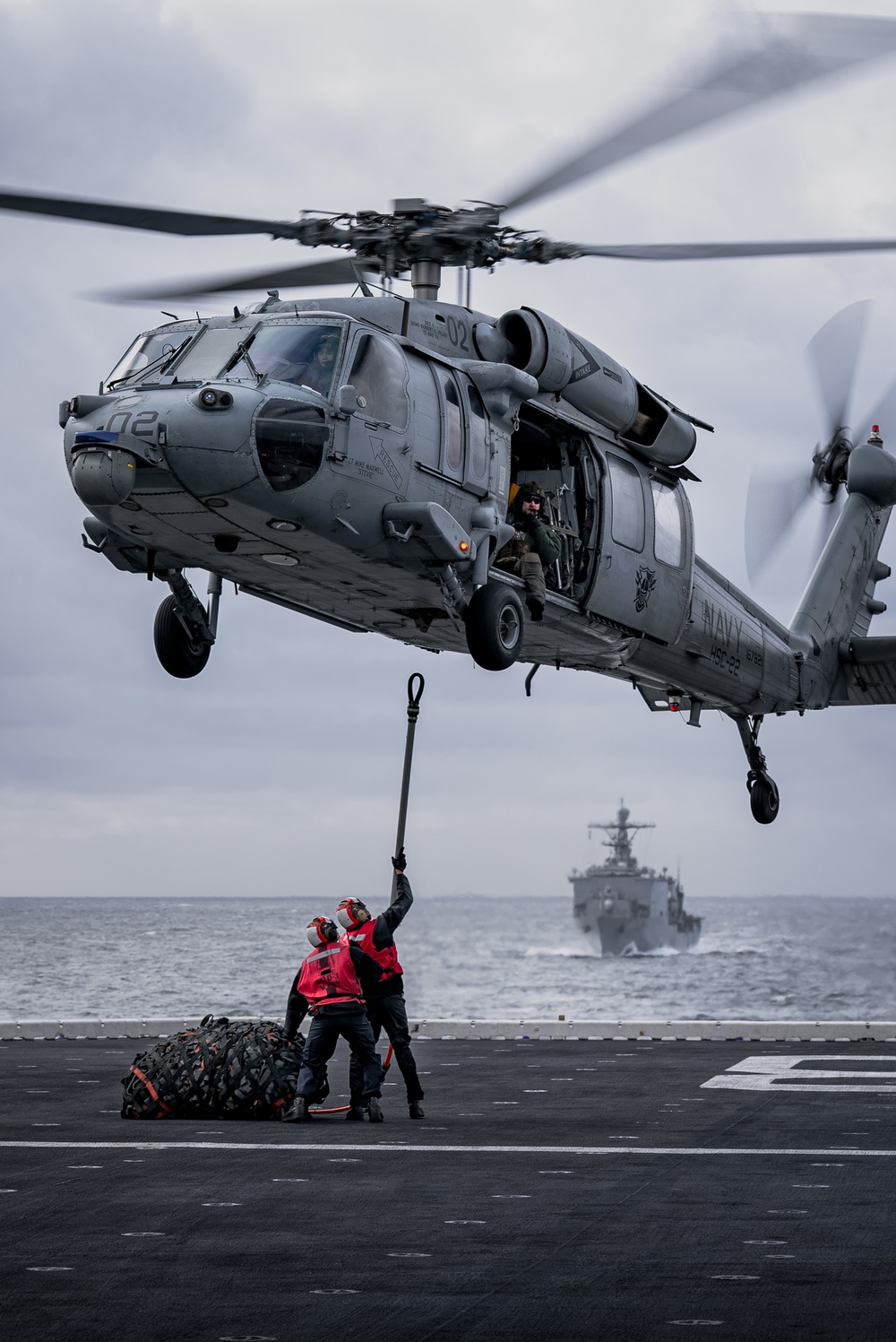 Kearsarge Conducts Operations in the Atlantic Ocean.