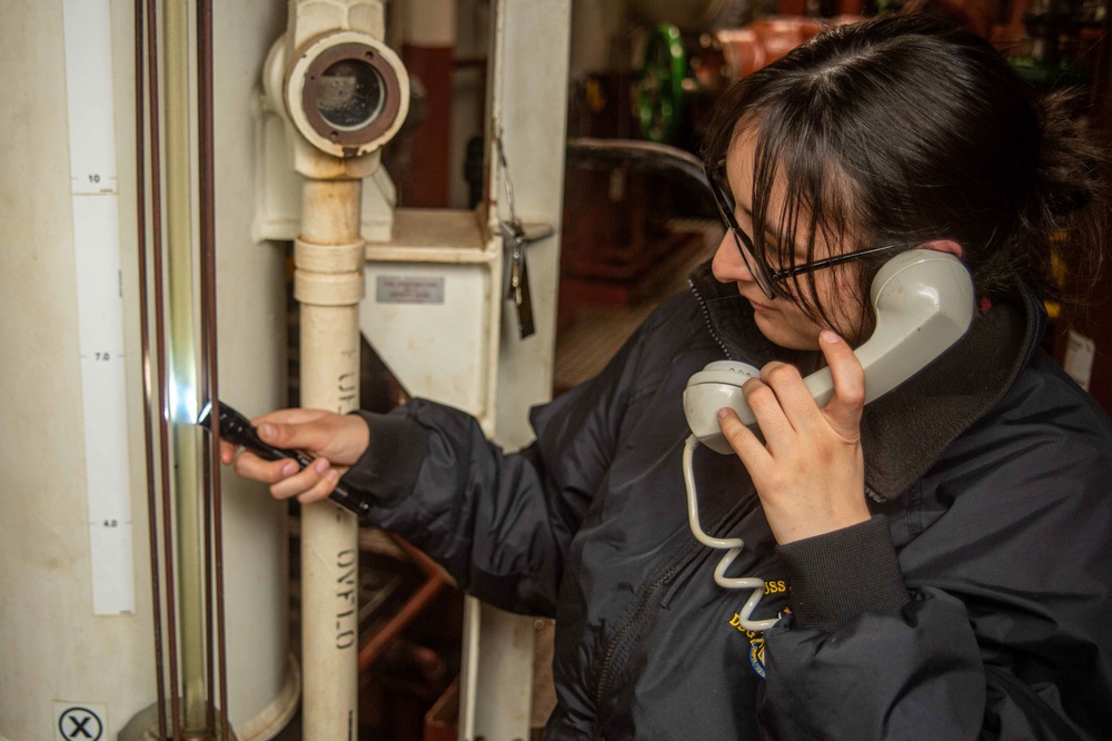 USS Jason Dunham (DDG 109) Conducts Replenishment-at-Sea with USNS Supply (T-AOE-6)