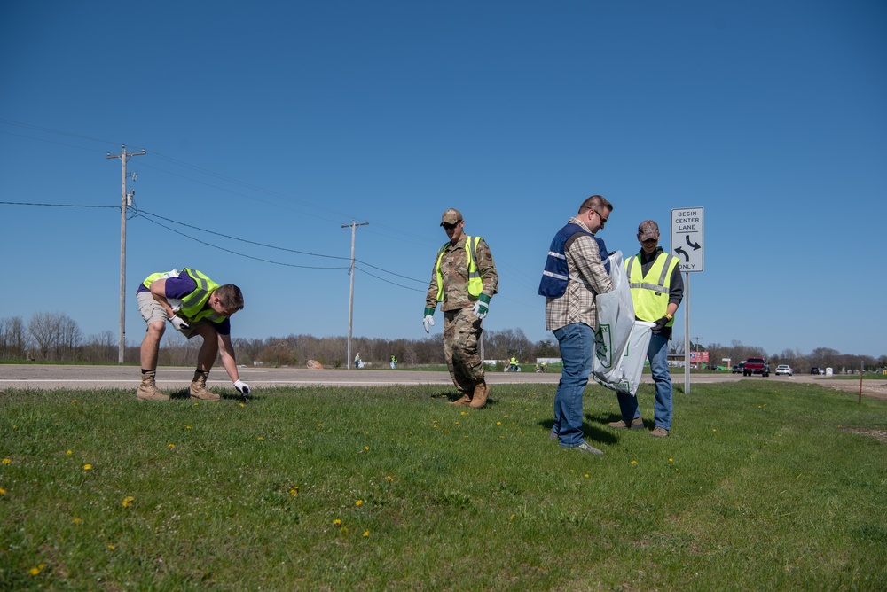 Volunteers from the 110th Wing help clean up local highway