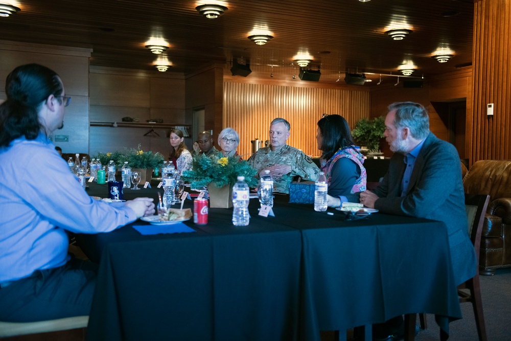 NORAD &amp; USNORTHCOM Commander and CSEL visit with Native Alaskan Representatives