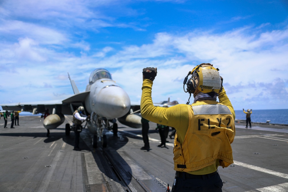 Abraham Lincoln conducts flight operations
