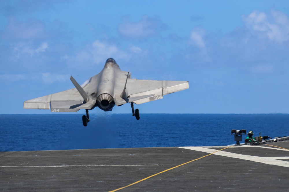 Abraham Lincoln conducts flight operations
