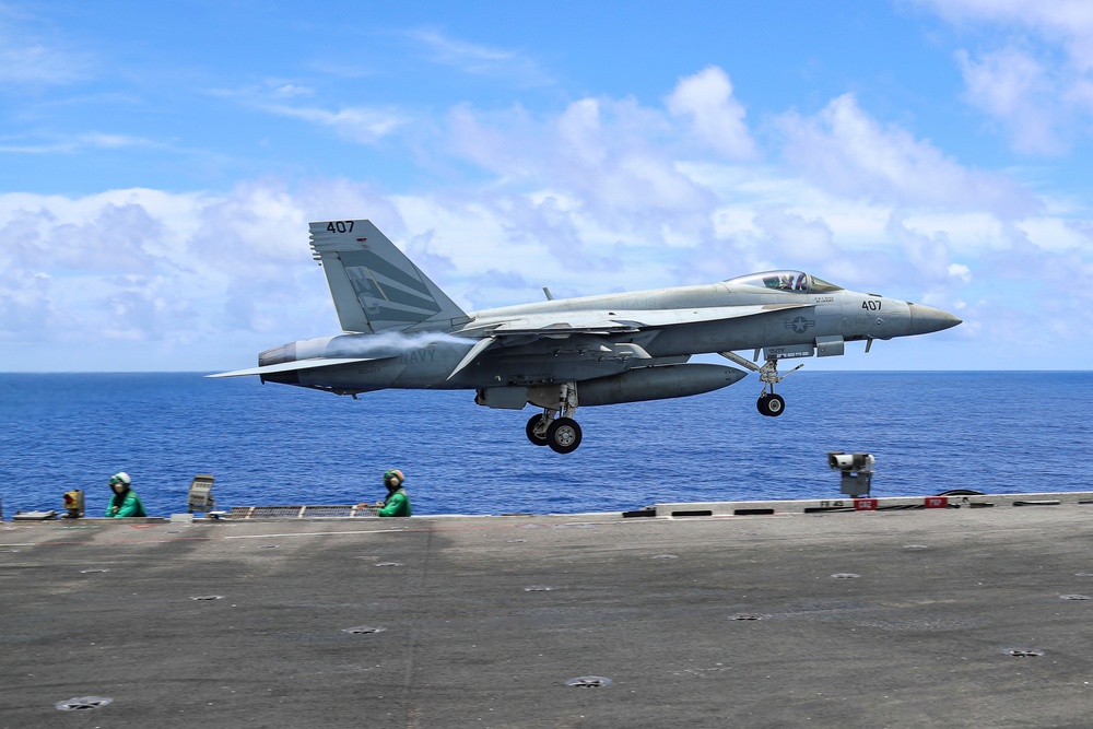 Abraham Lincoln conducts flight operations