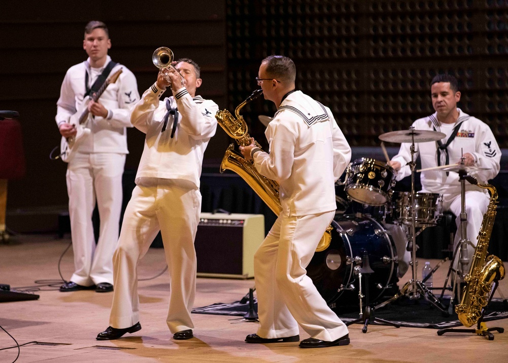 U.S. 7th Fleet Band performs at Saint Peters Lutheran College