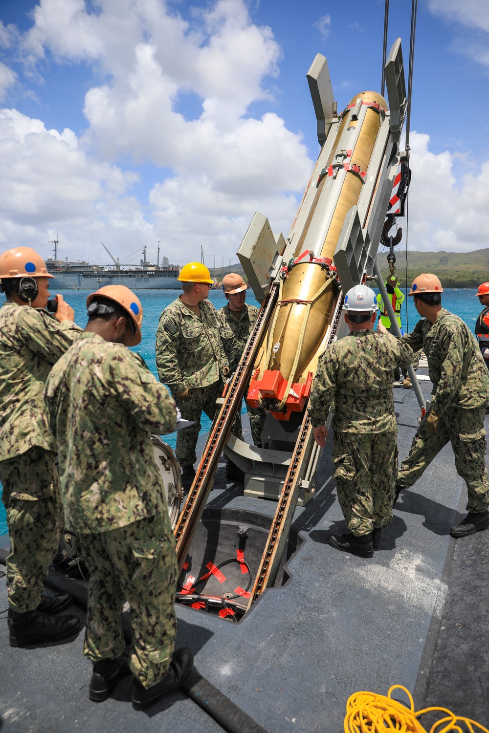USS Annapolis Loads a Mine Shape
