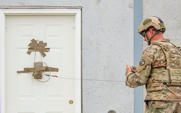 Fire in the hole! Idaho combat engineers practice explosive breaching