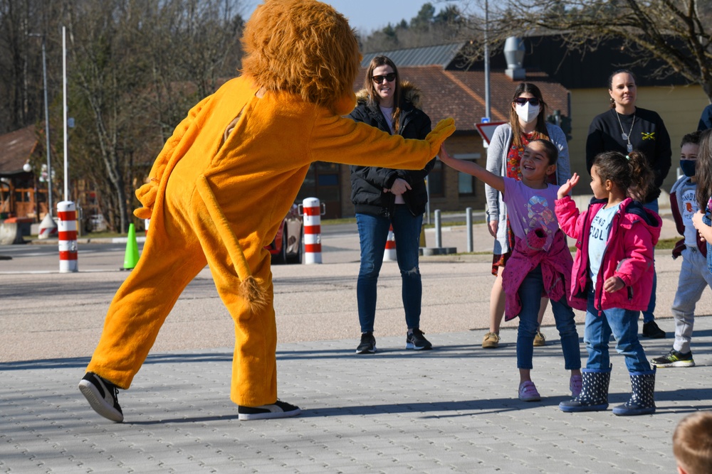 Vilseck Elementary School Red Hot Readers