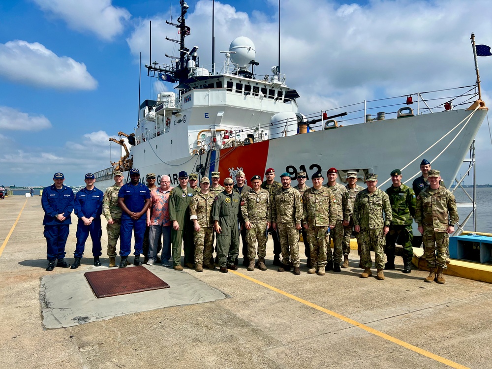 U.S. Coast Guard hosts Army War College visit