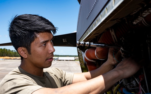 27th and 1st SOAMXS conduct an MC-130J Commando II aircraft engine inspection