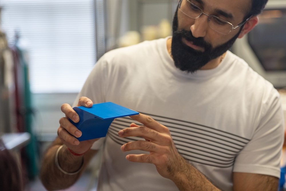 Eye on Innovation: NNSY’s First 3-D Printed Project with Code 138 Gauges Welds on Shipboard Piping