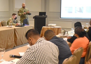 Members of Missouri National Guard's 35th Military Police Brigade Conduct Subject Matter Expert Exchange with Members of Panamanian Police and Protection Agencies.