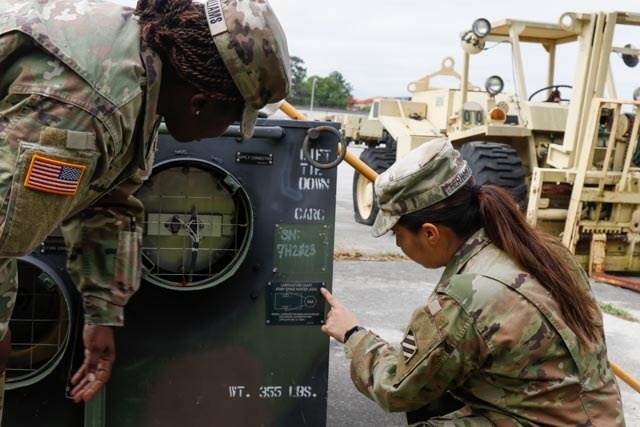 3rd Combat Aviation Brigade Conducts Motorpool Maintenance