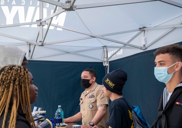 Trenton Navy Week features Navy’s VR asset at Trenton Central HS