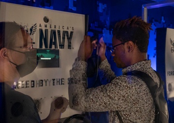 Trenton Navy Week features Navy’s VR asset at Trenton Central HS
