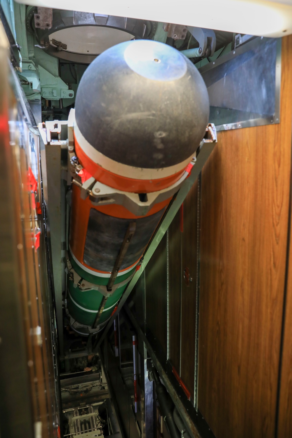 A mine loaded on USS Annapolis