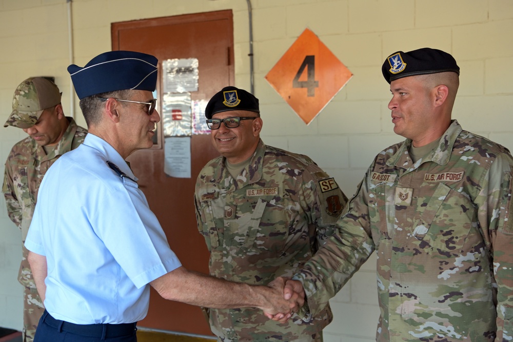 Lt. Gen. Sasseville visits the PRANG