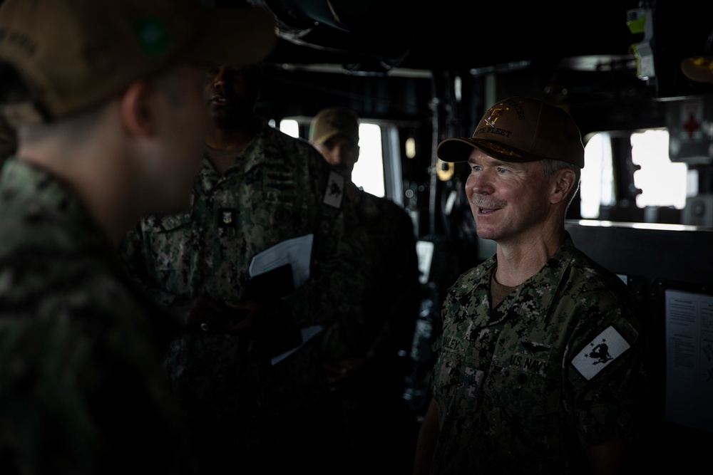 NAVCENT Deputy Commander visits USS Fitzgerald