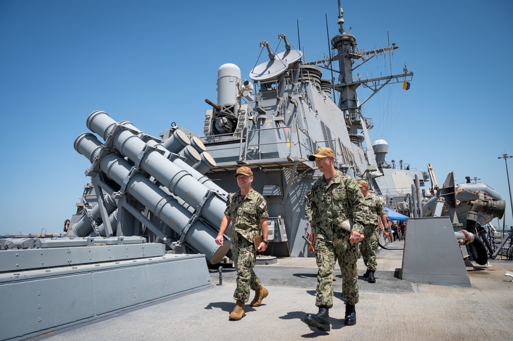 NAVCENT Deputy Commander visits USS Fitzgerald