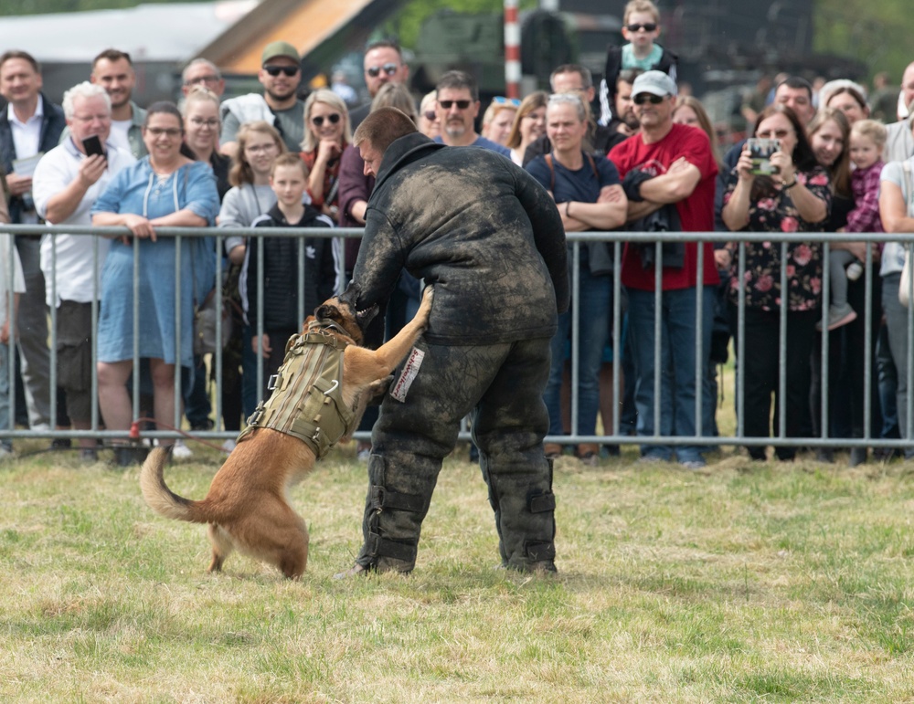 DVIDS - Images - Buechel Family Day 2022 [Image 6 of 8]