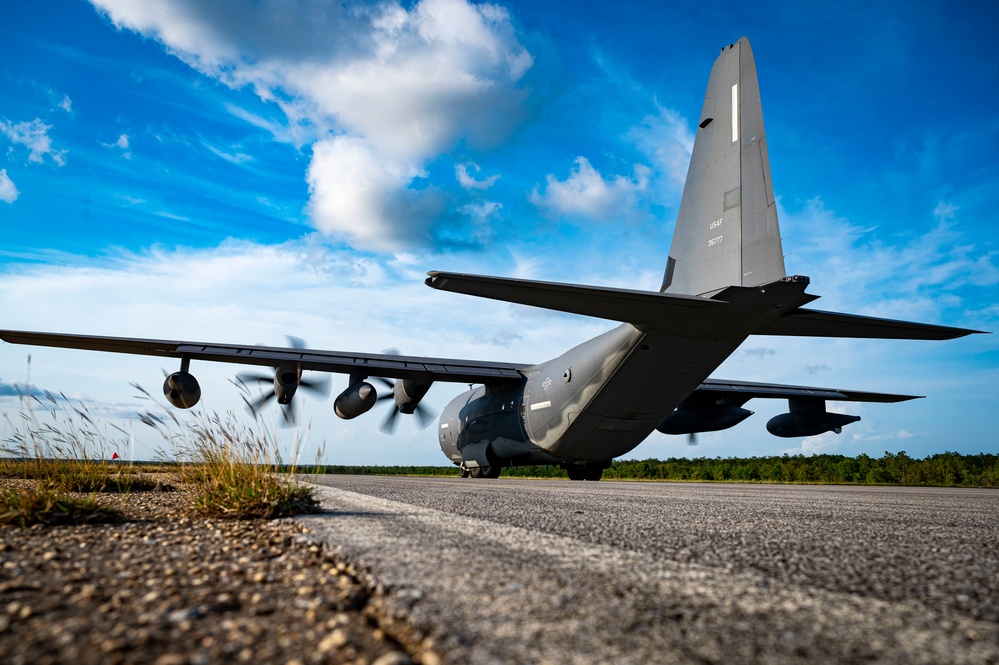 Emerald Warrior 22.1: 9th SOS, 492nd SOW conduct aerial operations at Eglin Range