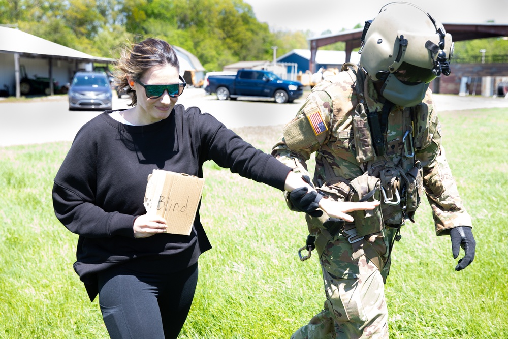 U.S. Army Soldiers Participate in Helicopter Operations During Guardian Response 22