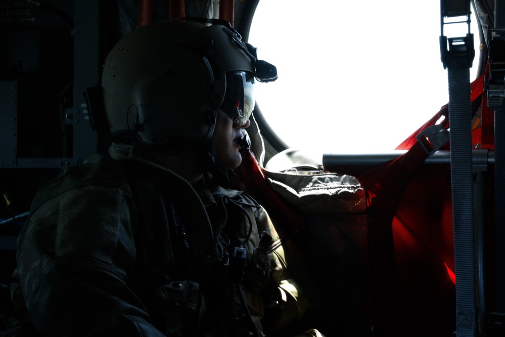 B Company, 2-3 General Support Aviation Battalion fly the CH-47 Chinook at Guardian Response 22