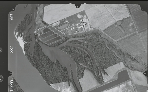 083232.079 - Arkansas River.382.5 S