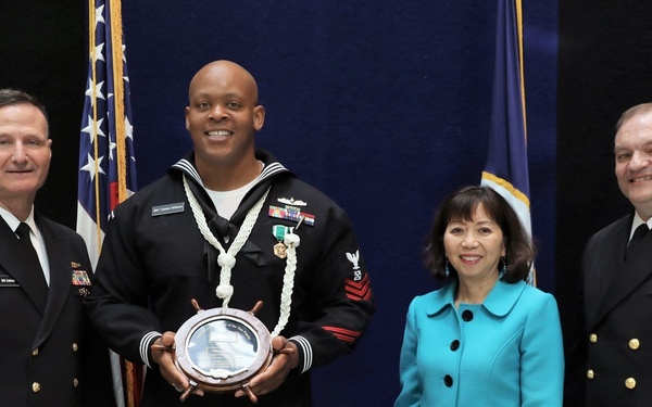 BM1 Williams’ Outstanding Work Ethic Earns Him a Finalist Slot in NAVSEA Sailor of the Year Selection