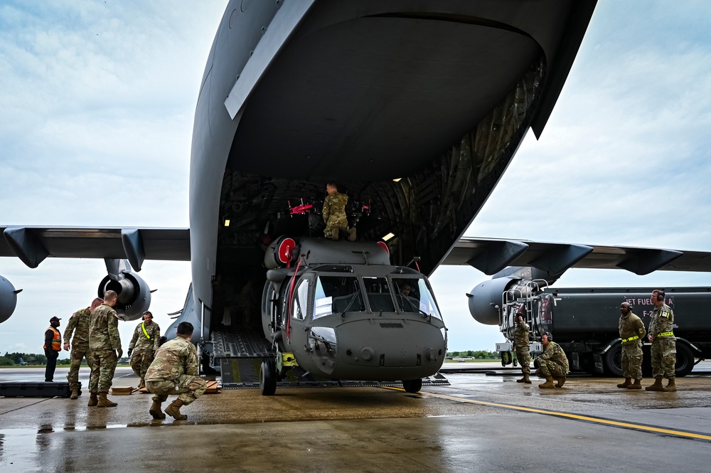 DVIDS - Images - 305th AMW supports 150th AHB Blackhawk Upload [Image 5 ...