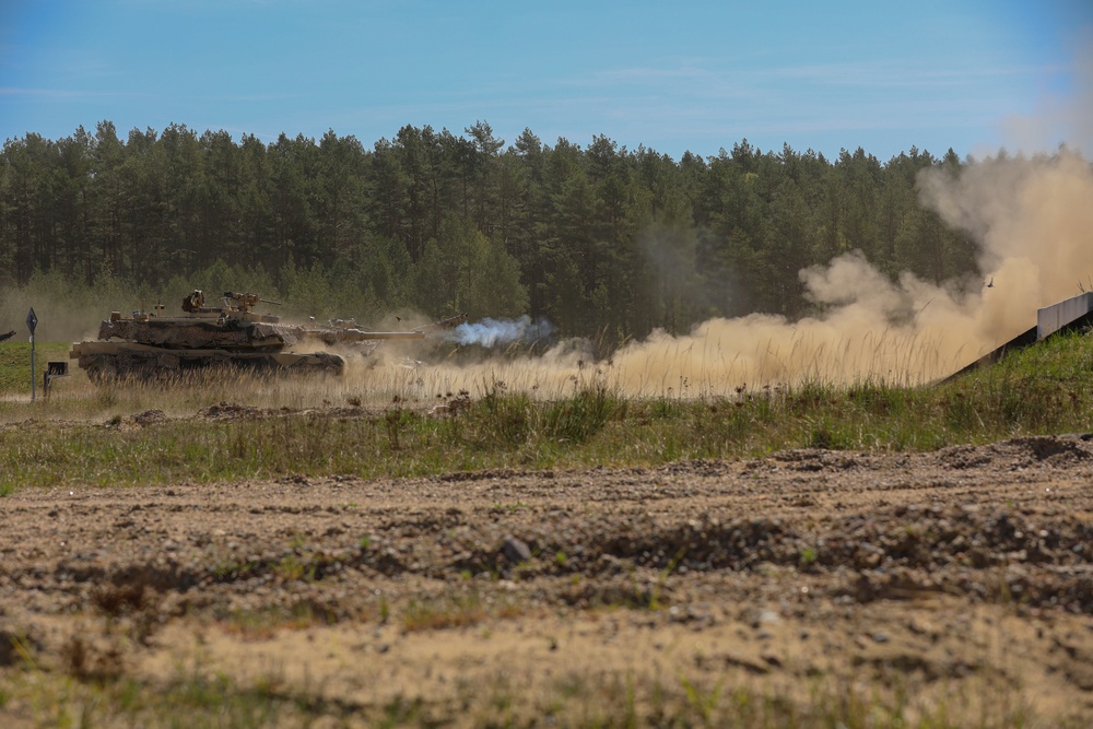 Alpha Company, 1/68 Shoot Tanks for the First Time in Poland