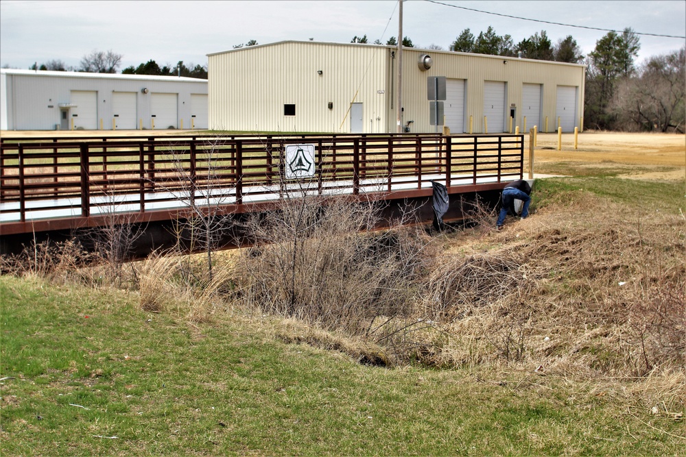 Dozens of Fort McCoy members help with Earth Day cleanup of cantonment area