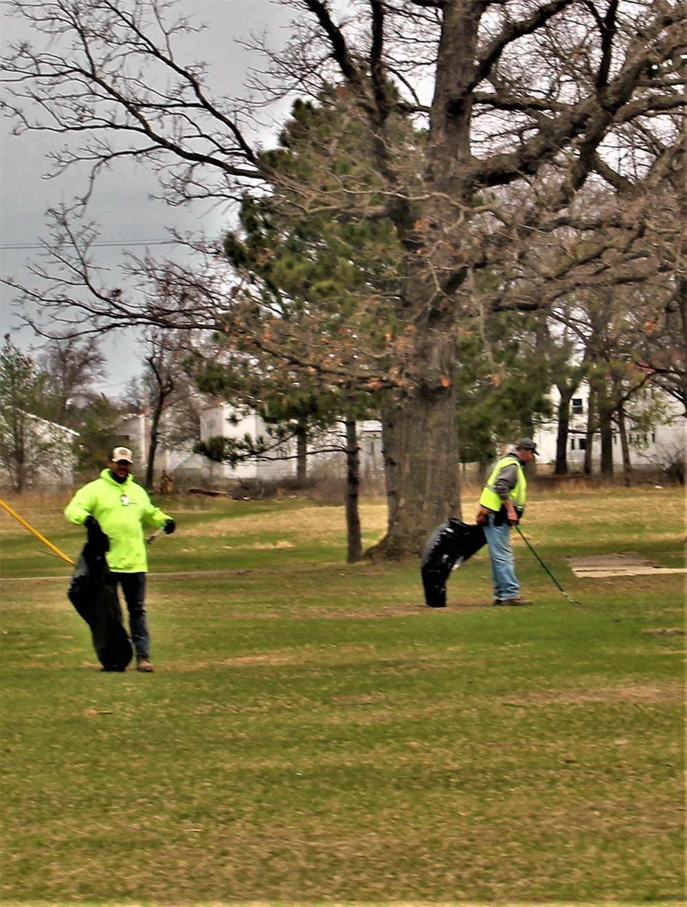 Dozens of Fort McCoy members help with Earth Day cleanup of cantonment area