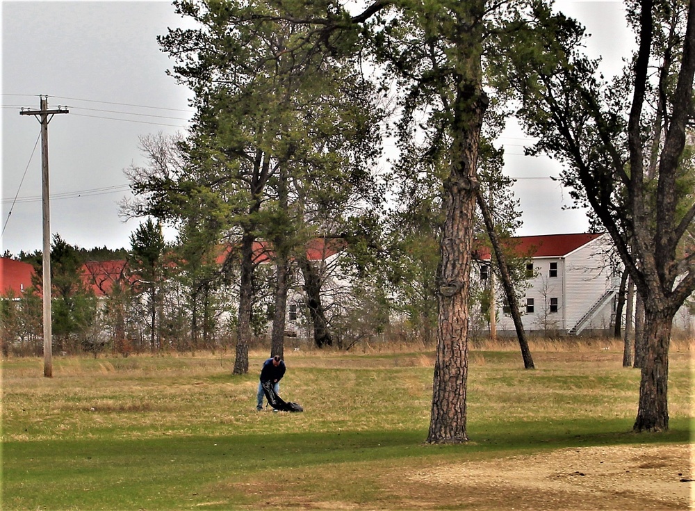 Dozens of Fort McCoy members help with Earth Day cleanup of cantonment area