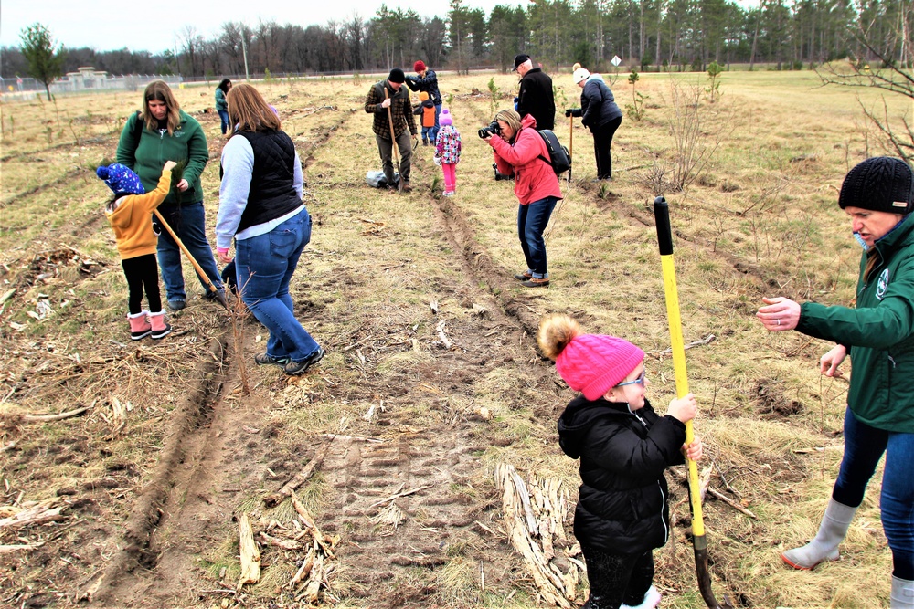 Dozens attend Fort McCoy’s 2022 Arbor Day observance, tree planting