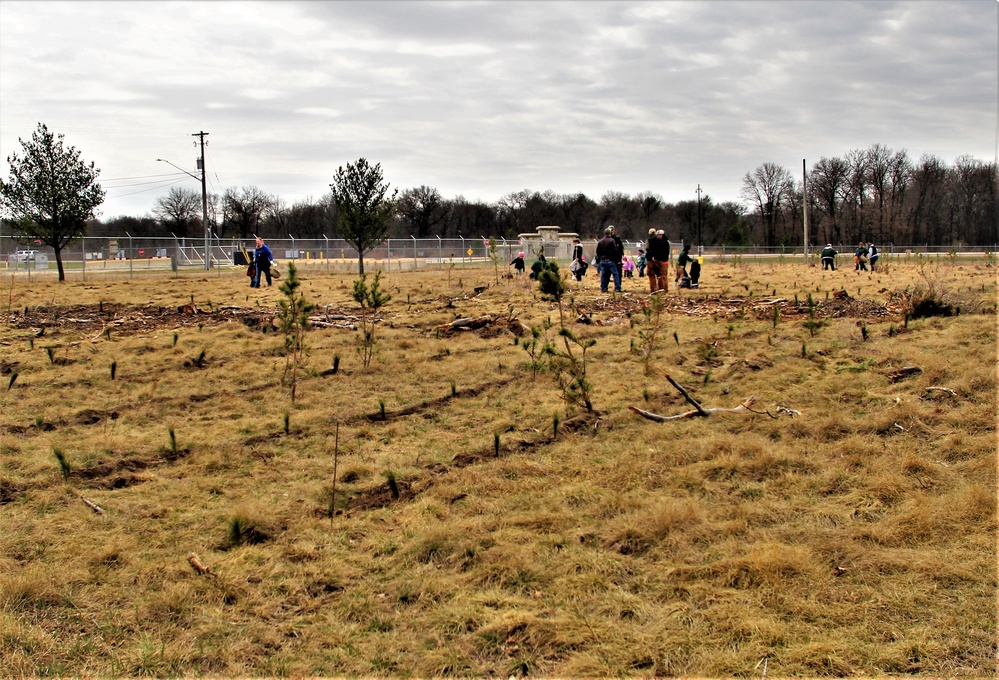 Dozens attend Fort McCoy’s 2022 Arbor Day observance, tree planting