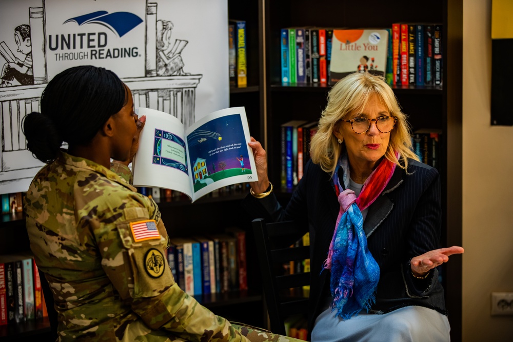 First Lady of the United States visits Mihail Kogalniceanu Airbase, Romania