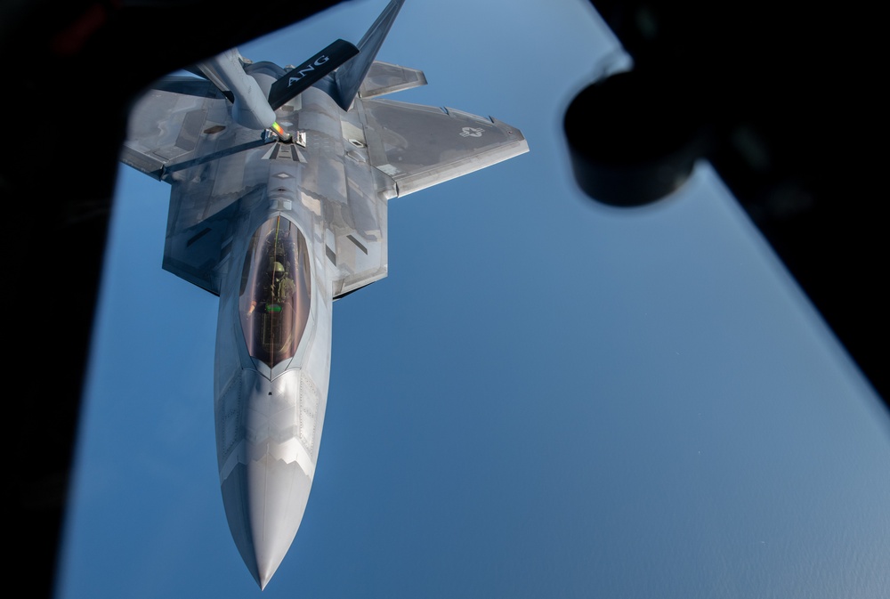 F-22 Raptor refueling at Sentry Savannah
