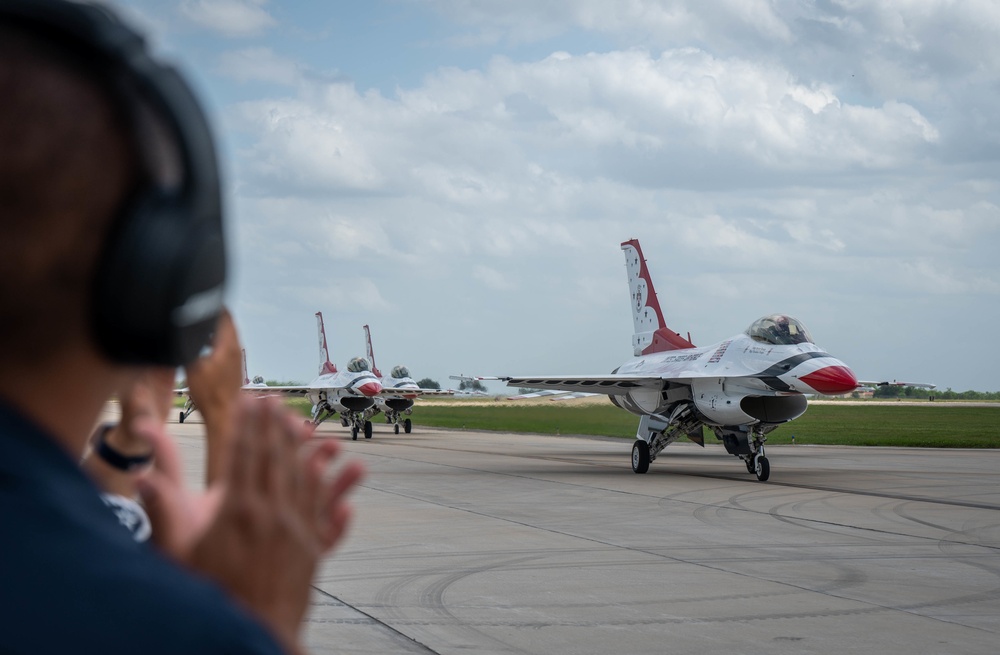 The U.S. Air Force Demonstration Squadron “Thunderbirds” perform during The Great Texas Airshow