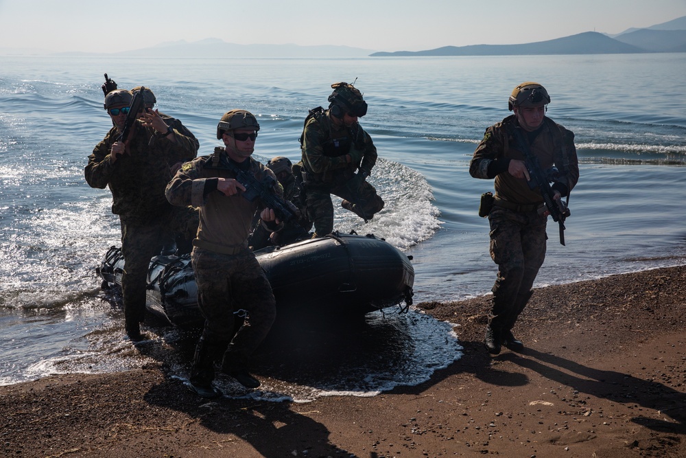 RECON Amphibious Operations