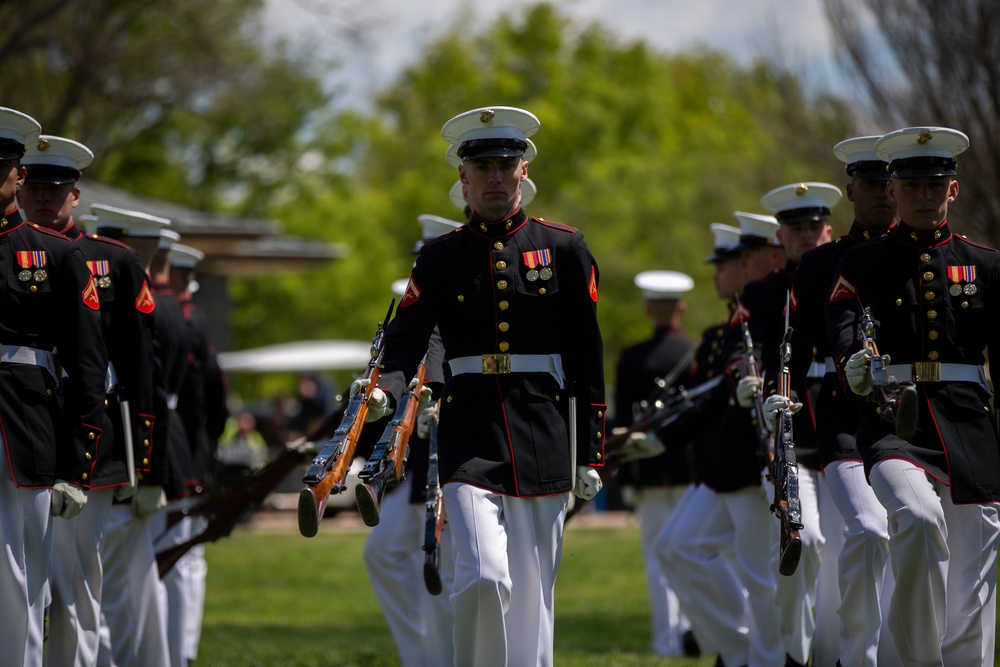 Silent Drill Platoon performs for Honor Flight Network at Lincoln Memorial