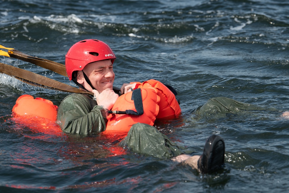 Air Commandos participate in Parachute Water Survival Training