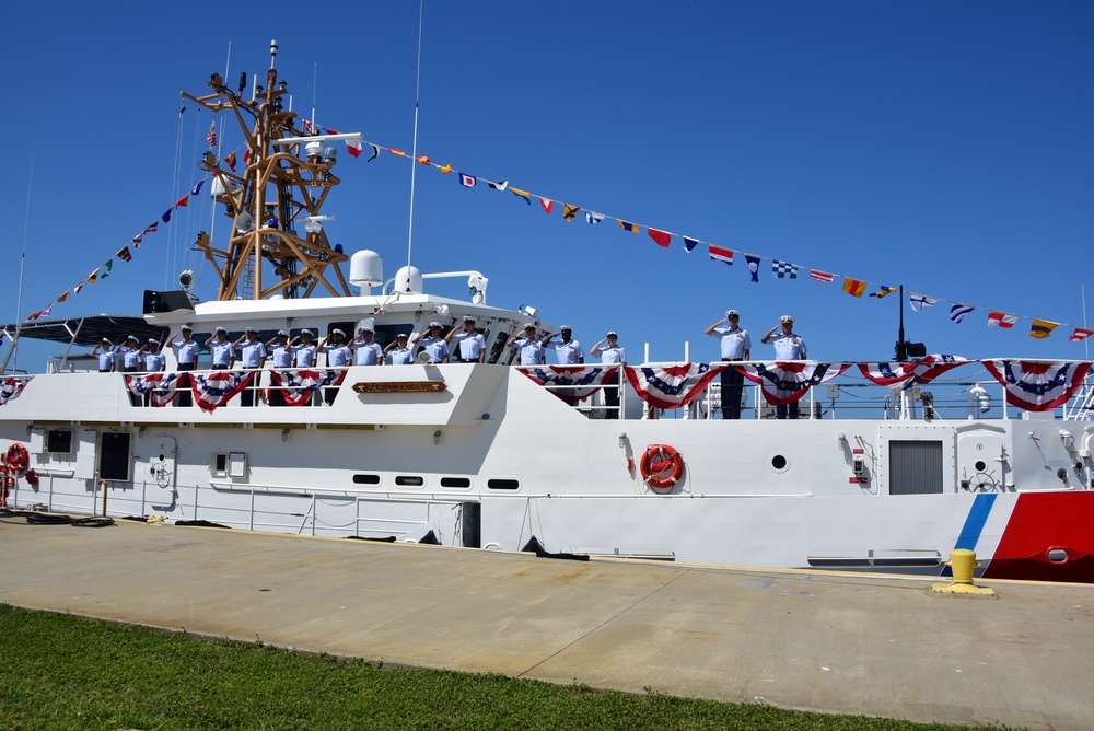 Coast Guard commissions Cutter Pablo Valent