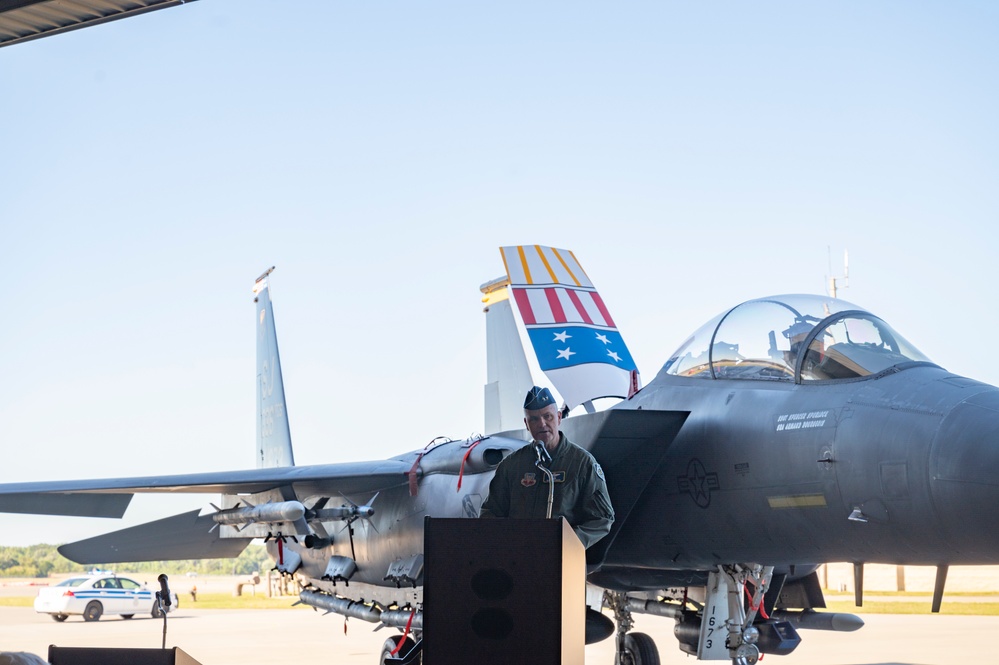 4th Fighter Wing holds Change of Command ceremony