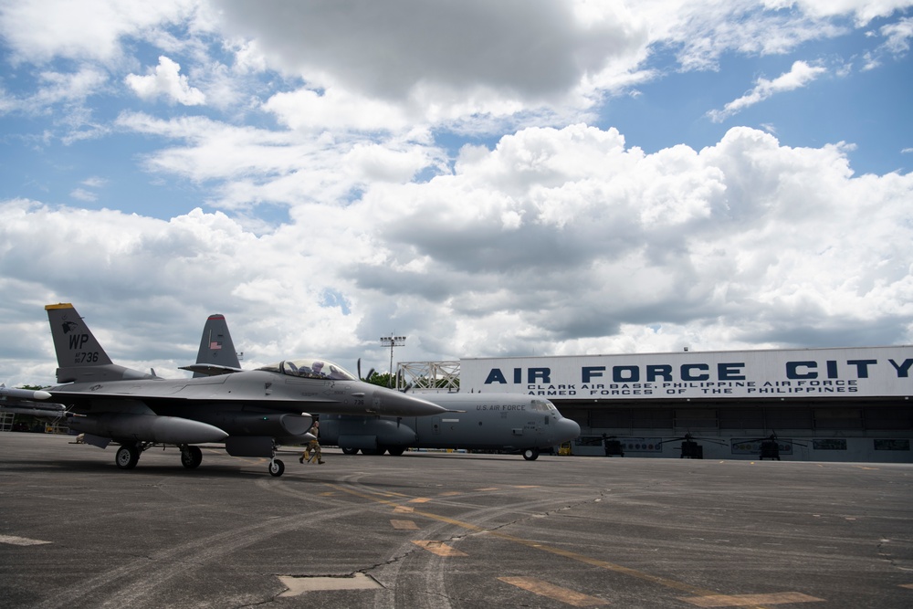 Yokota, Kunsan practice ACE concepts in Philippines
