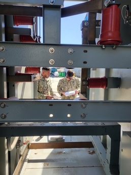 NAVFAC EXWC MUSE Technicians Support CVN-70 Maintenance Exercise