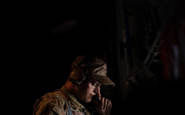 24th SOW conducts jump operations during Emerald Warrior 22.1